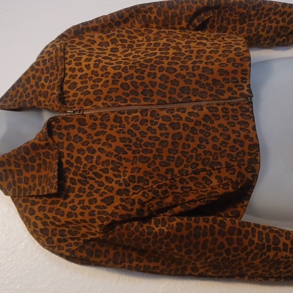 Leather jacket - Picture 1 of 10